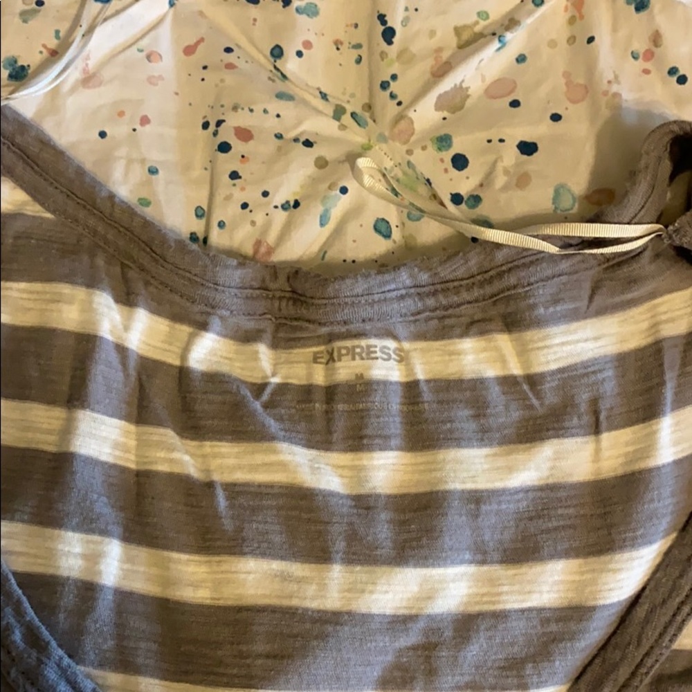 Express T Size M - Picture 2 of 6